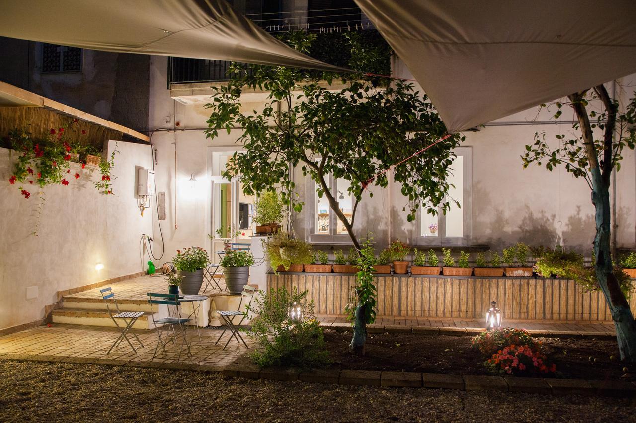 Borgo Vergini Garden B&B Νάπολη Εξωτερικό φωτογραφία