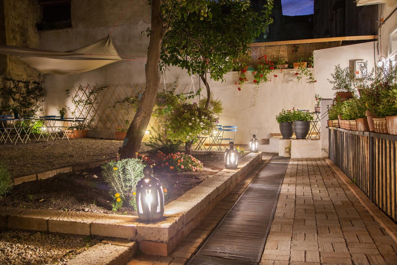 Borgo Vergini Garden B&B Νάπολη Εξωτερικό φωτογραφία