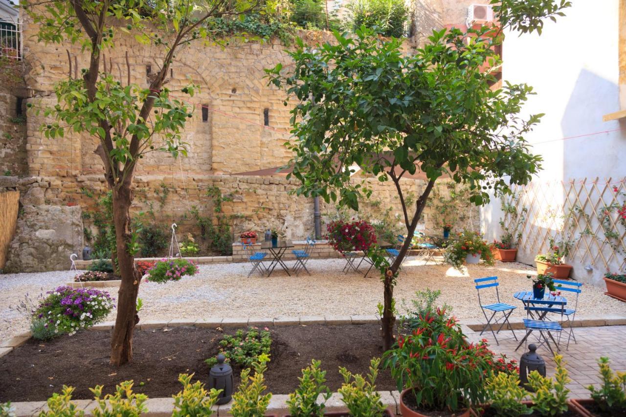 Borgo Vergini Garden B&B Νάπολη Εξωτερικό φωτογραφία